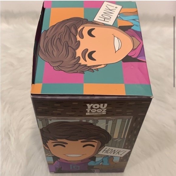 Youtooz Karl Jacobs Vinyl Figure - Picture 6 of 12